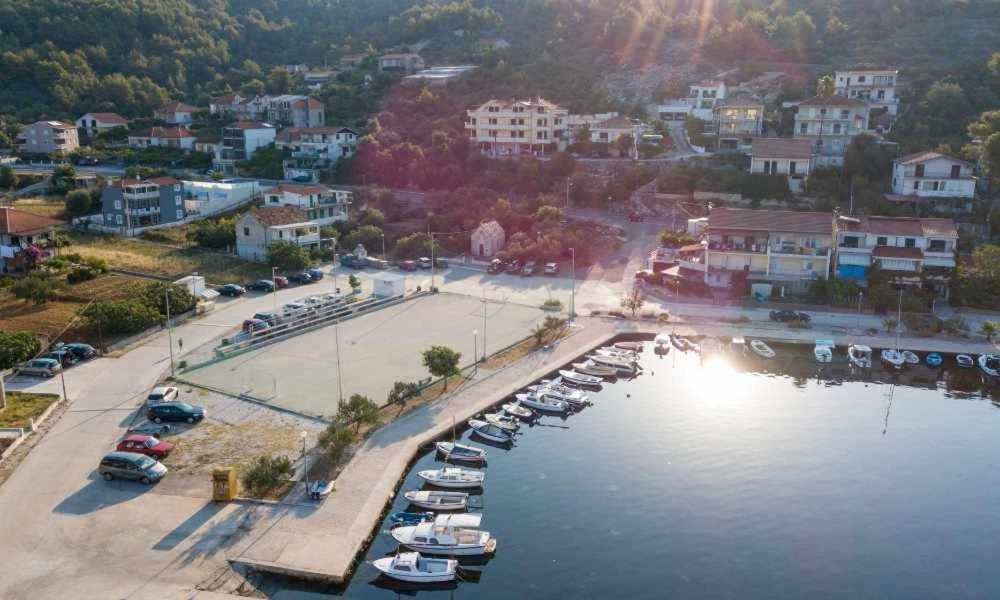 Sea View Apartment Sunrise Poljica & Blue Lagoon Rent A Boat ภายนอก รูปภาพ