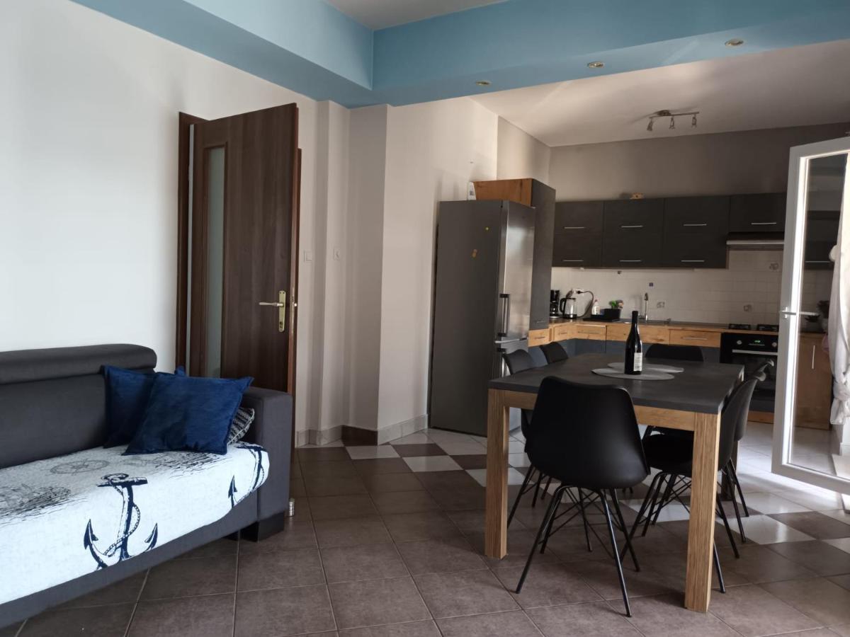 Sea View Apartment Sunrise Poljica & Blue Lagoon Rent A Boat ภายนอก รูปภาพ