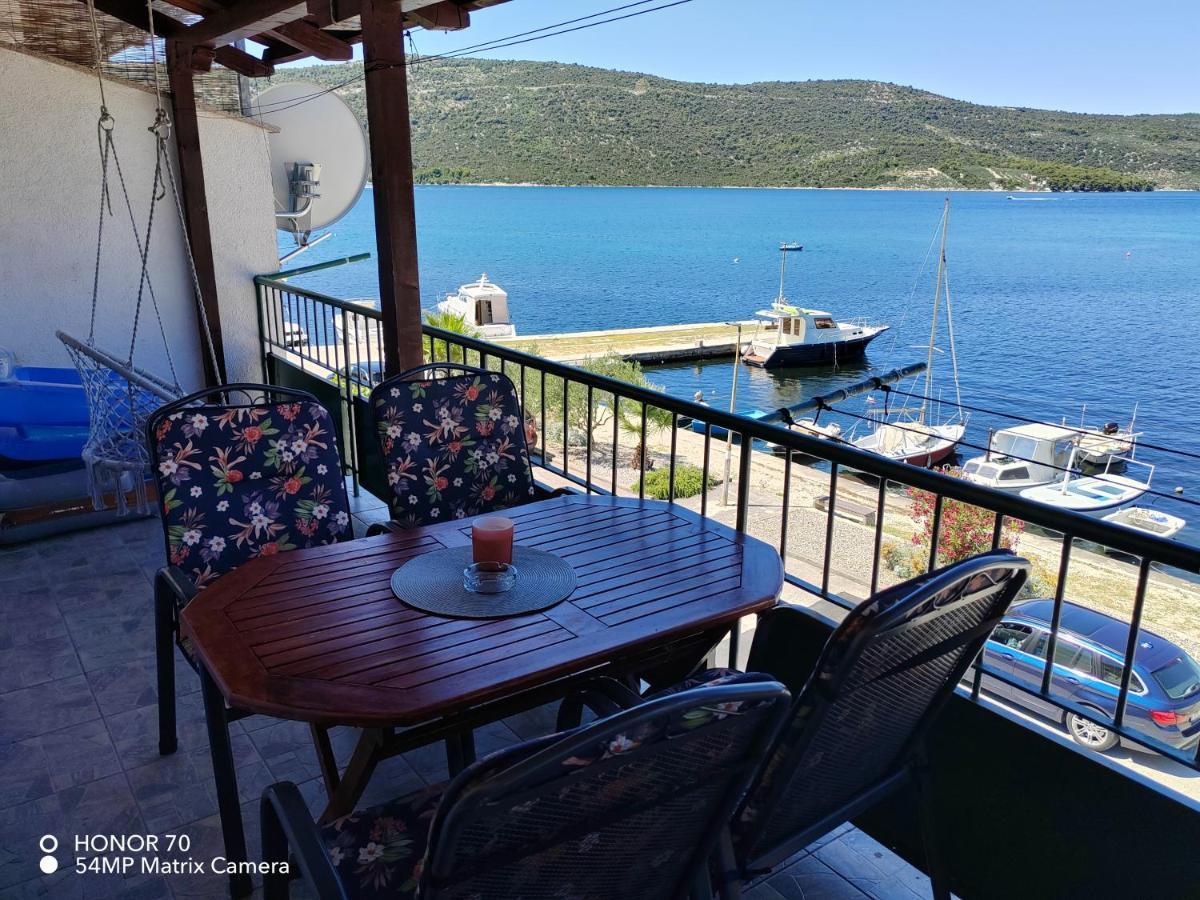 Sea View Apartment Sunrise Poljica & Blue Lagoon Rent A Boat ภายนอก รูปภาพ